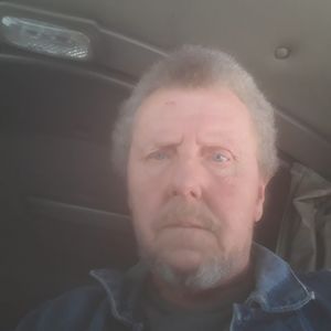 Meet your Posher, Dennis